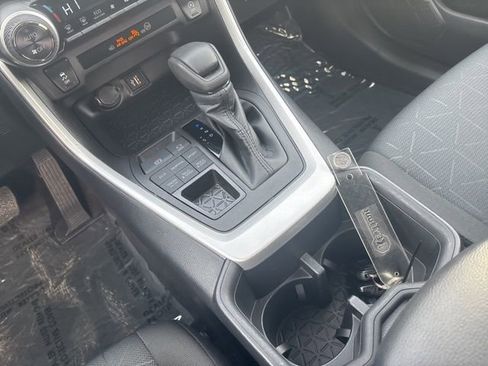 Certified 2024 Toyota RAV4 XLE image 33