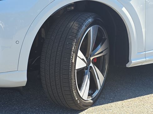 New 2026 Audi SQ5 Prestige AWD/4WD image 32