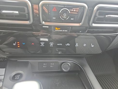 New 2026 Nissan Sentra SV w/ SV Convenience Package FWD image 20