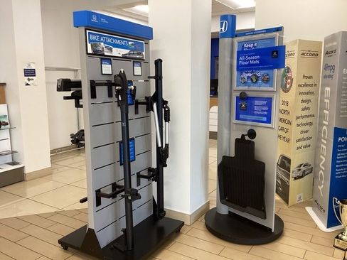 Used 2024 Nissan Pathfinder SV image 13