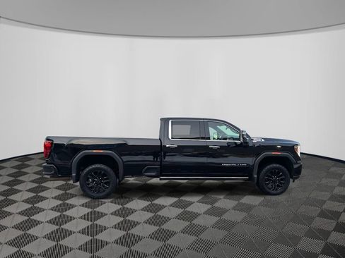 Used 2021 GMC Sierra 3500 Denali w/ Denali Black Diamond Edition image 8