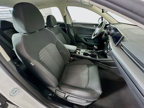 Used 2025 Kia K5 LXS image 28