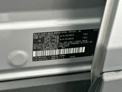 Used 2022 Toyota RAV4 XLE Premium image 37