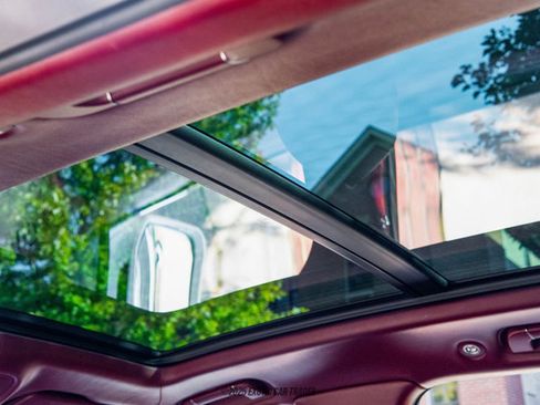 Used 2019 Bentley Bentayga image 69