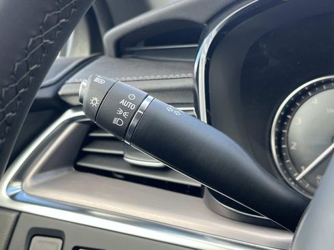 New 2026 Cadillac XT5 Luxury image 31