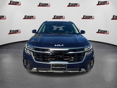 Used 2024 Kia Seltos SX w/ SX Sunroof Package image 2