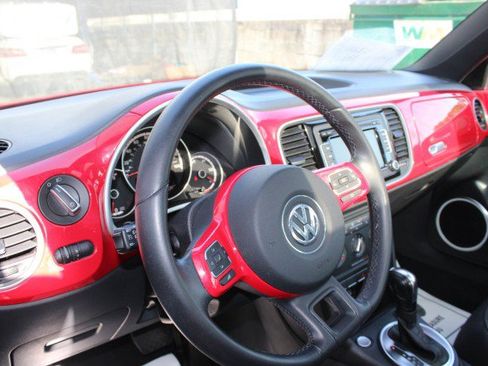 Used 2013 Volkswagen Beetle 2.5 FWD image 12