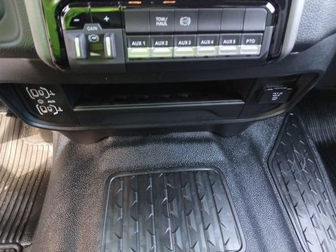 New 2026 RAM 3500 Tradesman AWD/4WD image 37