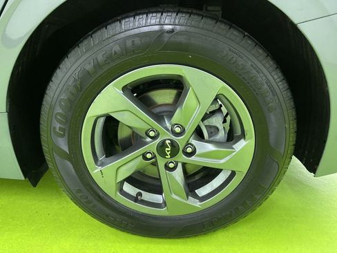 Used 2022 Kia K5 LXS image 15