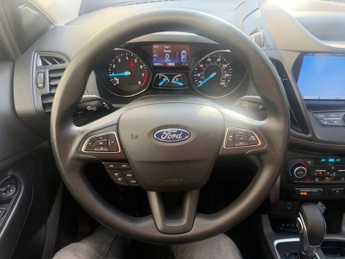 Used 2019 Ford Escape SE image 13