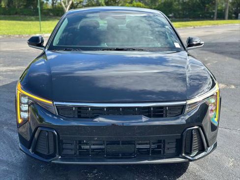 Used 2025 Kia K4 GT-Line w/ GT-Line Premium Package FWD image 3