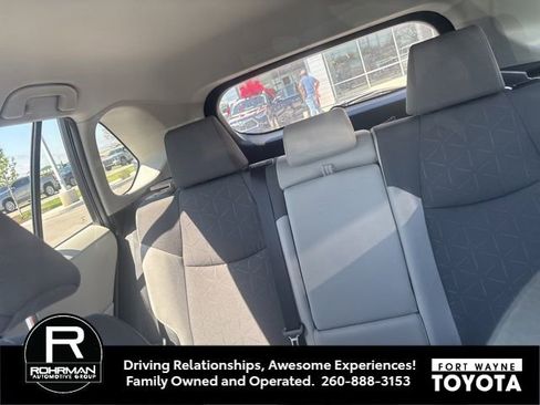 Used 2024 Toyota RAV4 XLE AWD/4WD image 10