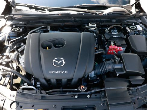 Used 2021 MAZDA MAZDA3 s image 23