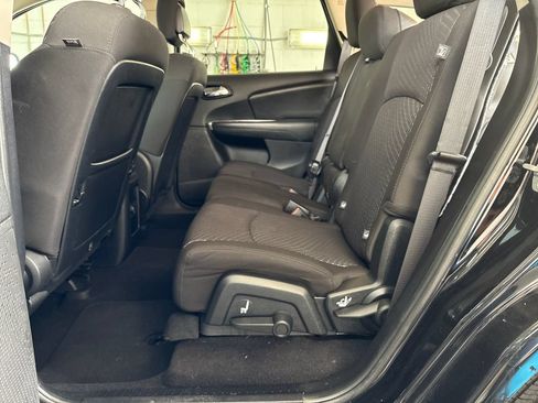 Used 2016 Dodge Journey SXT w/ Comfort/Convenience Group AWD/4WD image 24
