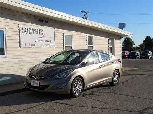Used 2014 Hyundai Elantra SE w/ Option Group 02 image 2