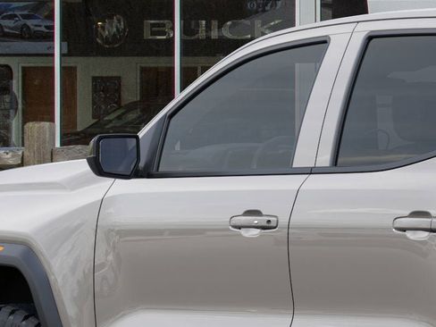 New 2026 GMC Canyon AT4 image 12