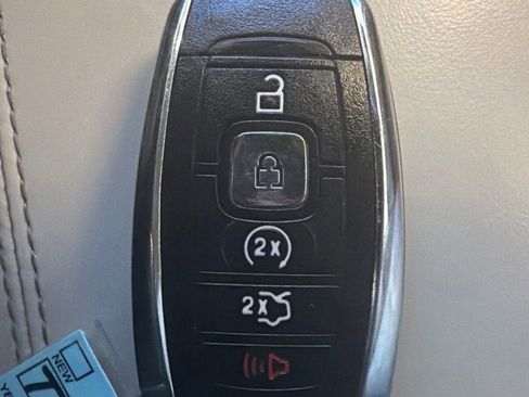 Used 2017 Lincoln MKC Premiere FWD image 27