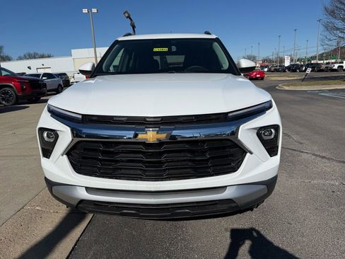 New 2026 Chevrolet TrailBlazer LT w/ Convenience Package FWD image 2
