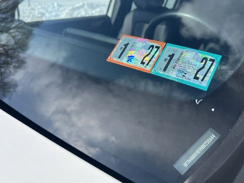 Used 2022 Mercedes-Benz GLB 250 Only 17,000 One Owner Miles - image 92