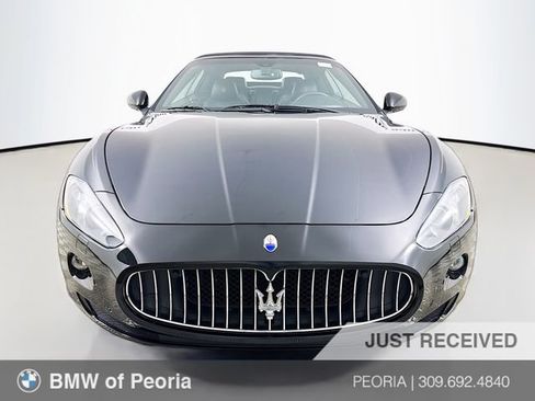 Used 2013 Maserati GranTurismo Convertible RWD image 2