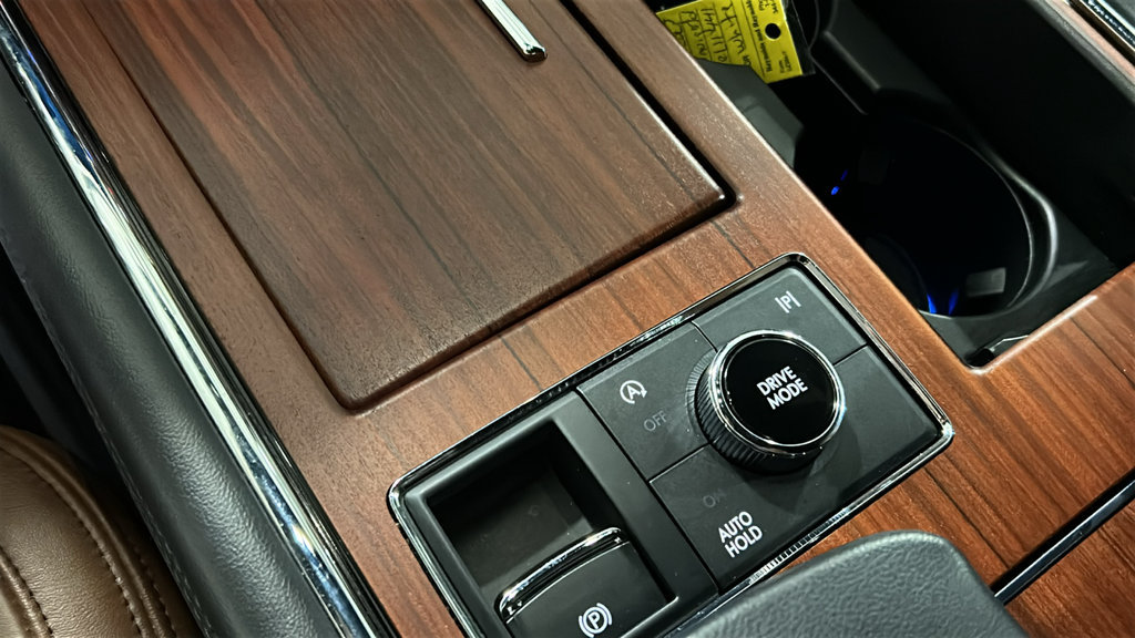 Used 2023 Lincoln Navigator Reserve AWD/4WD image 18