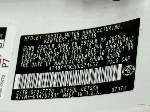 Used 2017 Toyota Camry SE image 40