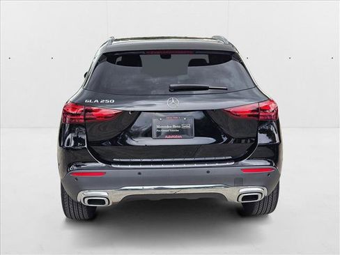 Certified 2025 Mercedes-Benz GLA 250 image 7