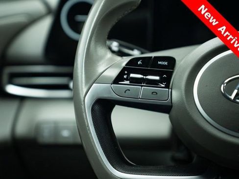 Used 2023 Hyundai Elantra SEL w/ Convenience Package image 12