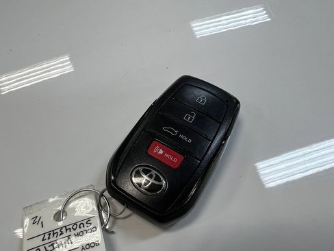 Used 2025 Toyota Camry SE FWD image 34