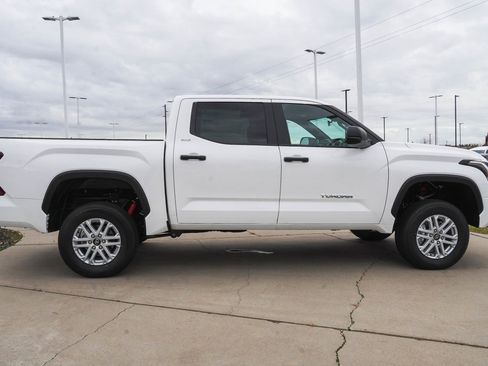 New 2026 Toyota Tundra SR5 image 9