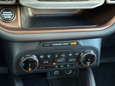 Used 2024 Ford Bronco Sport Outer Banks w/ Tech Package image 24