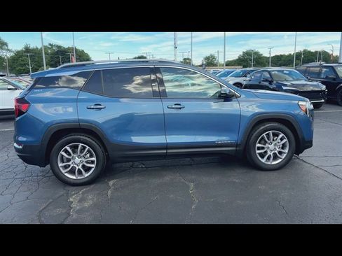 Certified 2024 GMC Terrain SLT w/ LPO, Floor Liner Package FWD image 9
