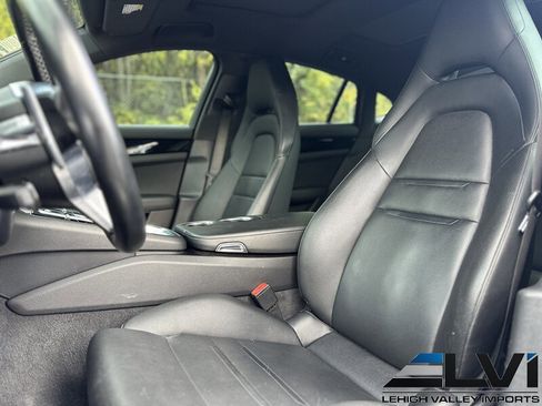 Used 2017 Porsche Panamera 4 image 10