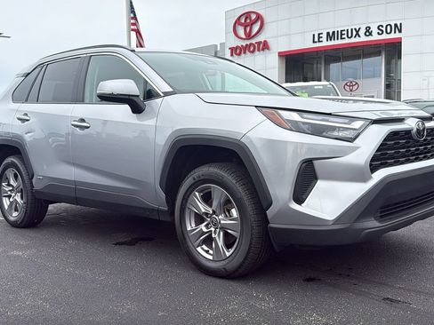 Certified 2025 Toyota RAV4 XLE AWD/4WD image 1