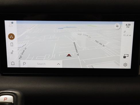 Used 2023 Land Rover Defender 110 SE image 10