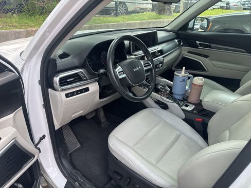 Used 2022 Kia Telluride S AWD/4WD image 7