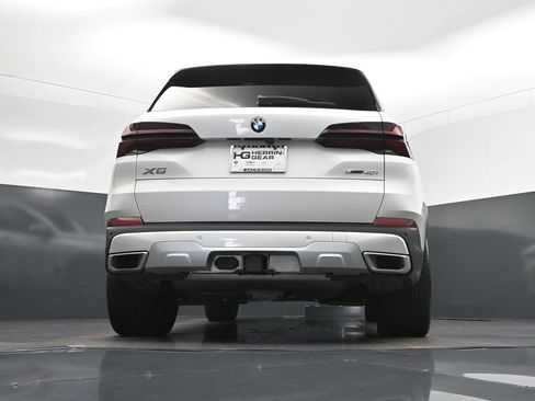 Used 2025 BMW X5 sDrive40i w/ Climate Comfort Package RWD image 41
