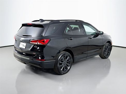 Used 2023 Chevrolet Equinox RS image 9