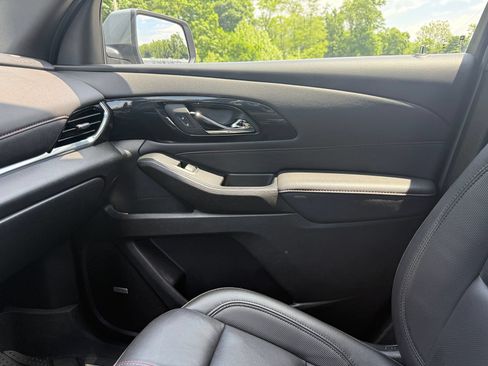 Certified 2023 Chevrolet Traverse RS w/ LPO, Floor Liner Package AWD/4WD image 40