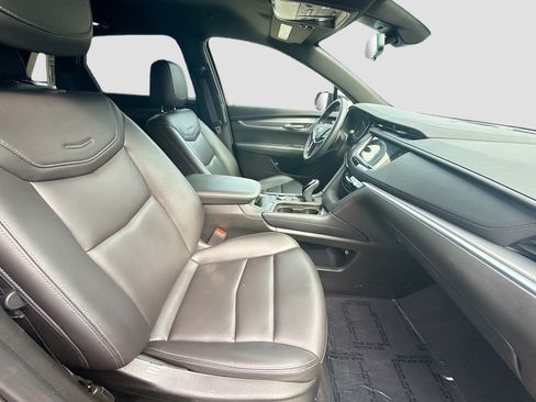 Used 2024 Cadillac XT5 Luxury FWD image 29