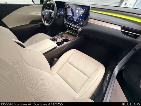 Used 2025 Lexus RX 350 Premium Plus FWD image 11