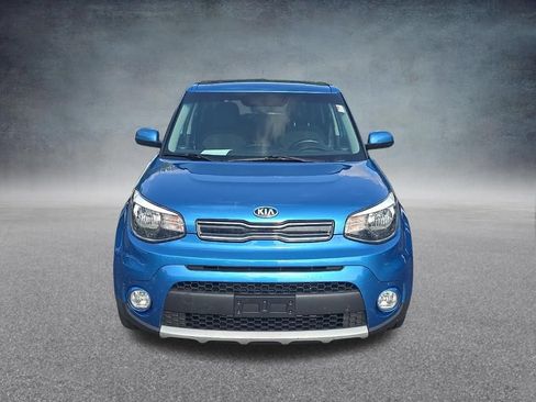 Used 2019 Kia Soul + FWD image 3