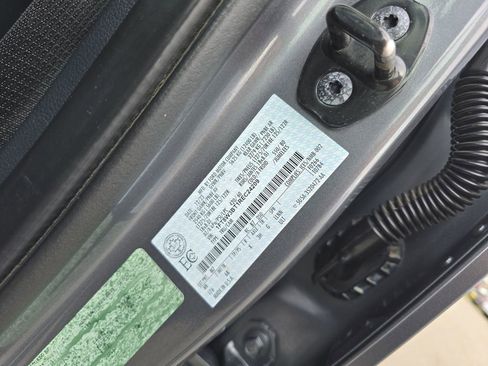 Used 2024 Ford F350 Lariat image 38