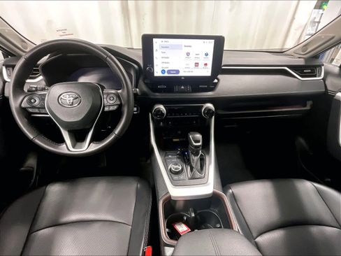 Used 2024 Toyota RAV4 Limited image 21