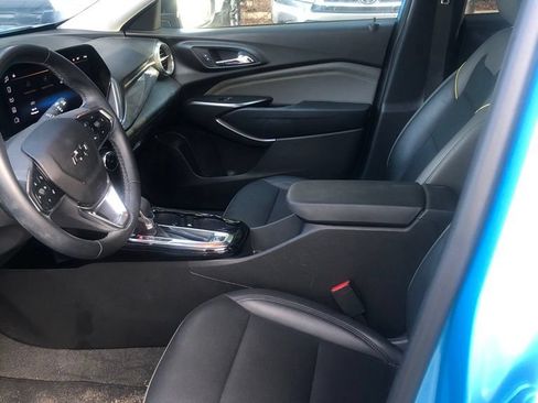 Used 2025 Chevrolet Trax ACTIV w/ Driver Confidence Package FWD image 5