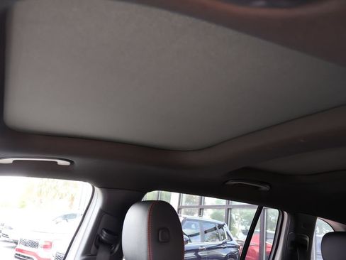 Used 2023 Mercedes-Benz GLB 250 image 19