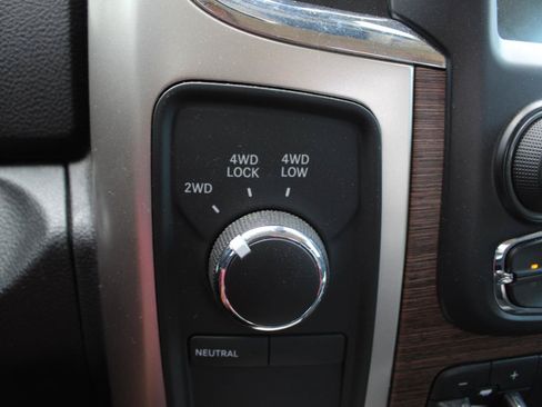 Used 2016 RAM 2500 Laramie w/ Protection Group AWD/4WD image 28