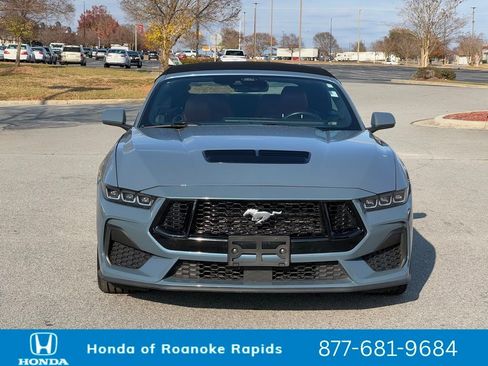 Used 2024 Ford Mustang GT Premium image 13