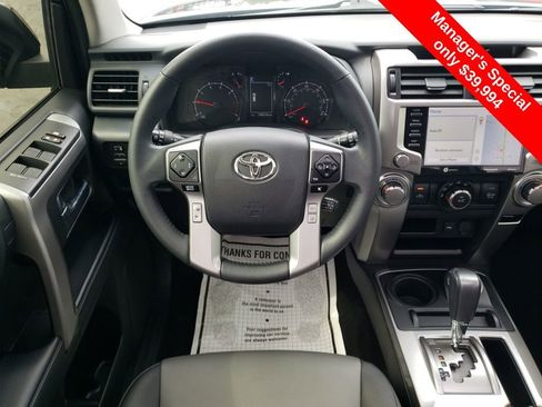 Used 2022 Toyota 4Runner SR5 Premium w/ Moonroof Package AWD/4WD image 14