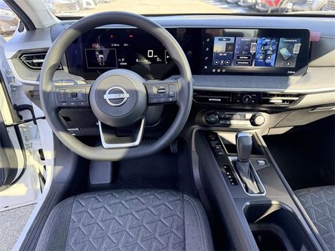 New 2026 Nissan Kicks SV w/ SV Premium Package image 18